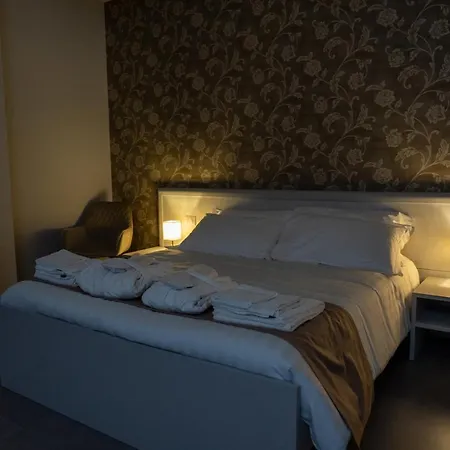 Bed & Breakfast Skyline &