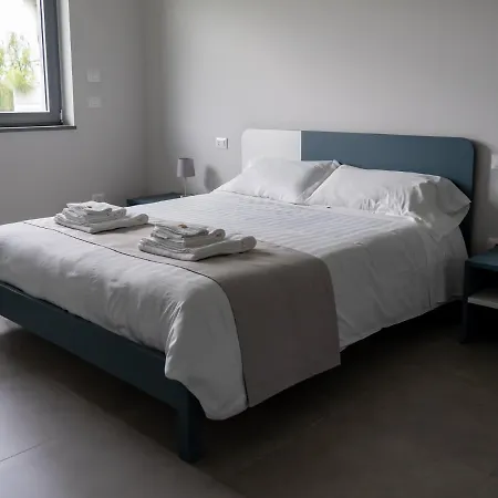Bed & Breakfast Skyline & 4*